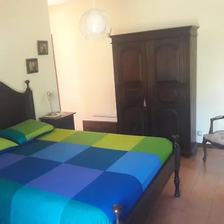 Holiday home 3 Bedroom House With Garden